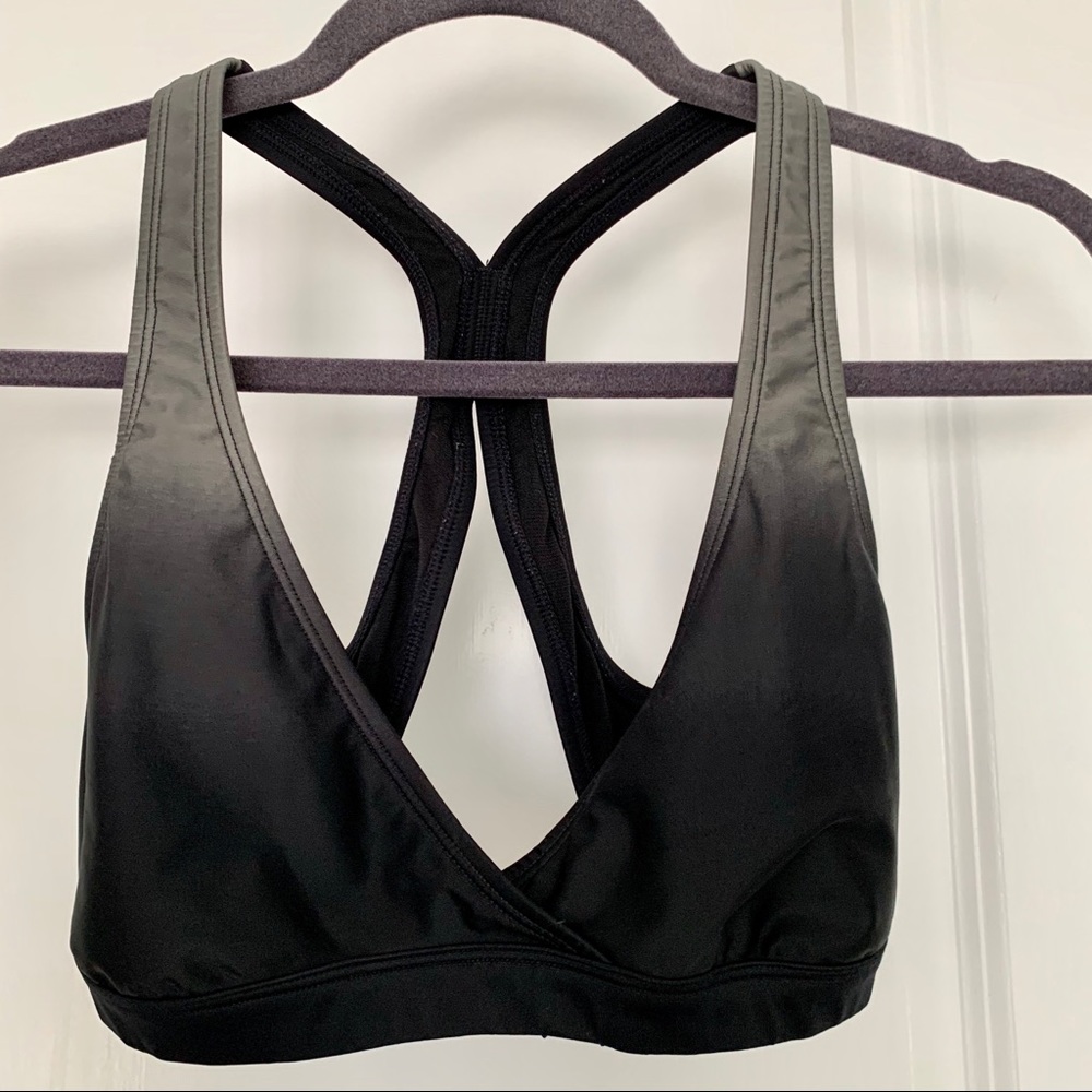 Roxy Size Med GUC black ombré sports bra